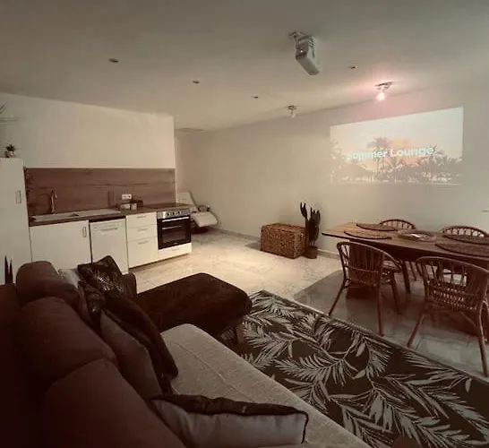 Jungle Suite, Jacuzzi A 7 Min De La