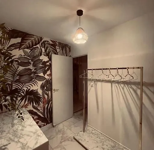 Jungle Suite, Jacuzzi A 7 Min De La Lägenhet